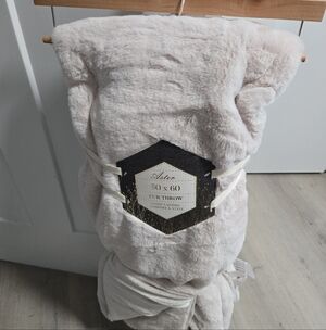 Aster Fur Throw Blanket